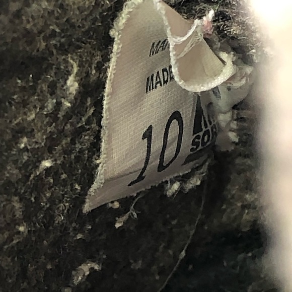 Sorel Insulated Waterproof Boots - Picture 8 of 10